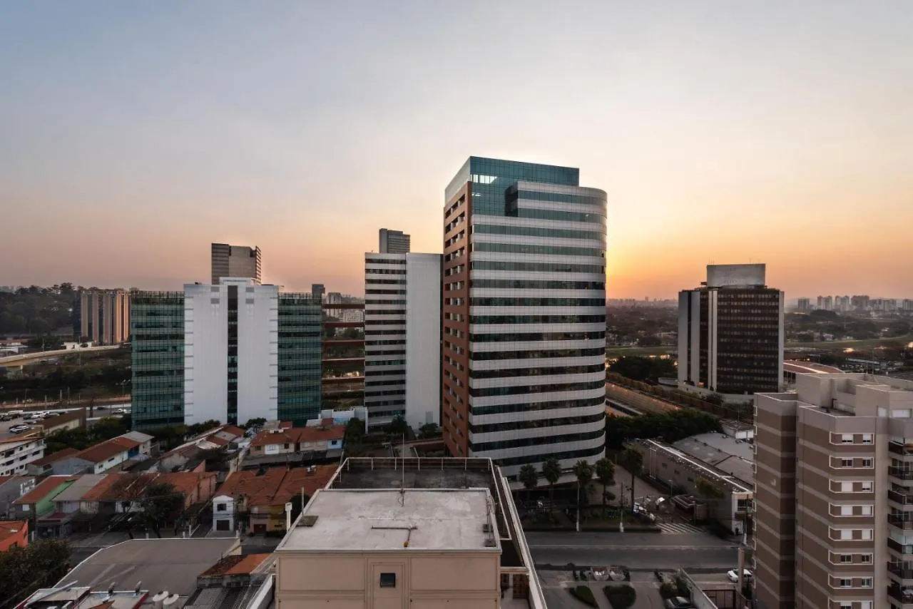Edificio Summit Pinheiros, Aptos Com Wi-Fi, Ar Condicionado, Varanda, Piscina, Academia E Estacionamento, Proximo Ao Metro São Paulo Brazília