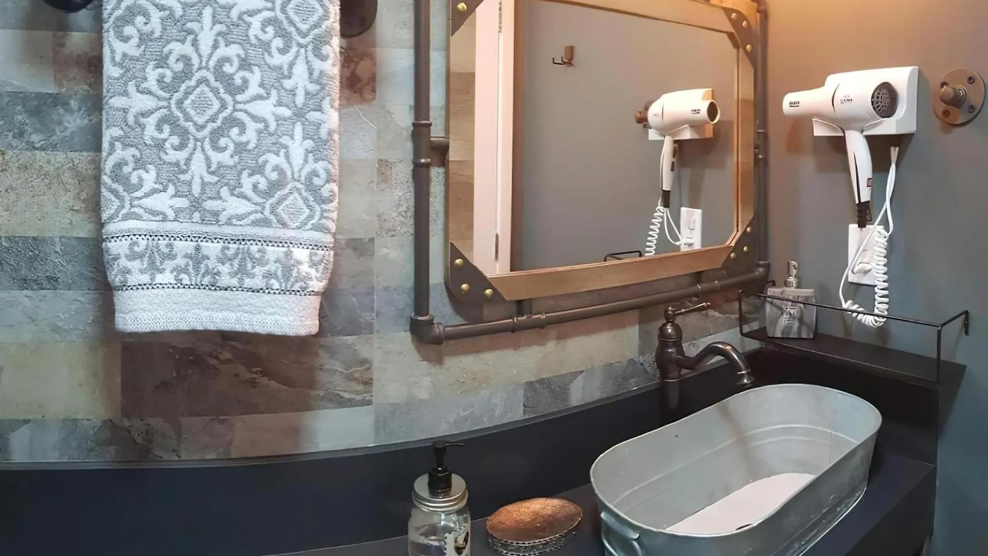 Apartman Edificio Summit Pinheiros, Aptos Com Wi-Fi, Ar Condicionado, Varanda, Piscina, Academia E Estacionamento, Proximo Ao Metro São Paulo