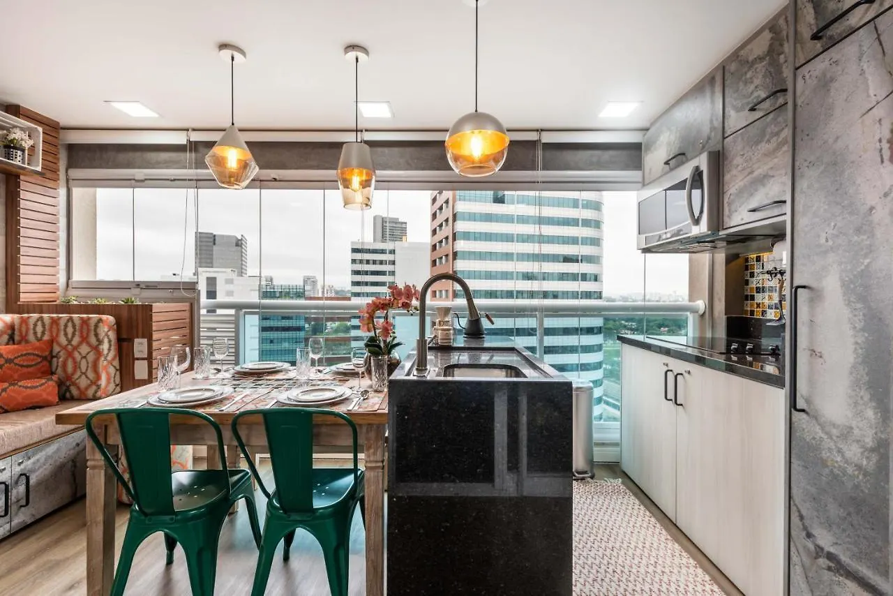 Edificio Summit Pinheiros Best Location in São Paulo Balcony with City Views Pool, Fitness Room&Parking Garage 3 minutes to Subway 0*,